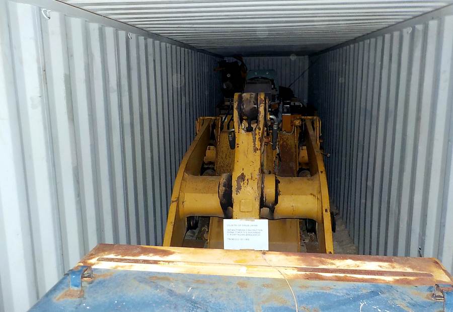 大型のタイヤショベルを解体して1コンテナにバンニングする 事例写真 4